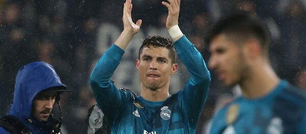 Cristiano Ronaldo comemora su gol (archivo) - Sputnik Mundo