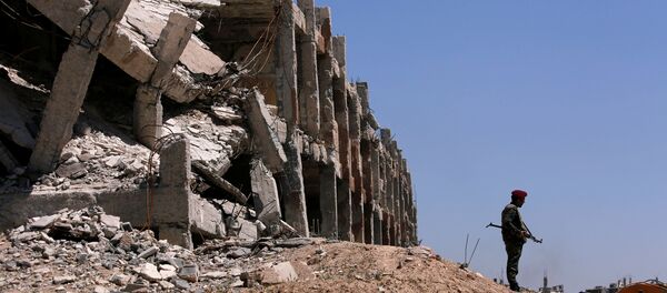 Un combatiente sirio en Guta Oriental - Sputnik Mundo