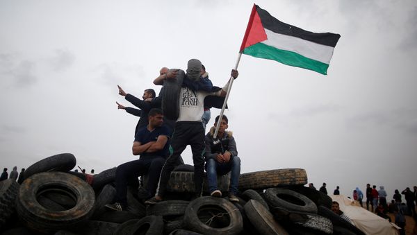 Protestas de los palestinos de Gaza en la frontera con Israel Protestas de los palestinos de Gaza en la frontera con Israel - Sputnik Mundo