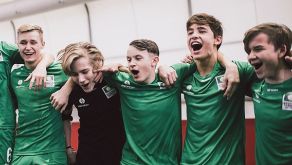 Jóvenes huérfanos de Rusia en el torneo de futbol 'El futuro depende de ti' - Sputnik Mundo