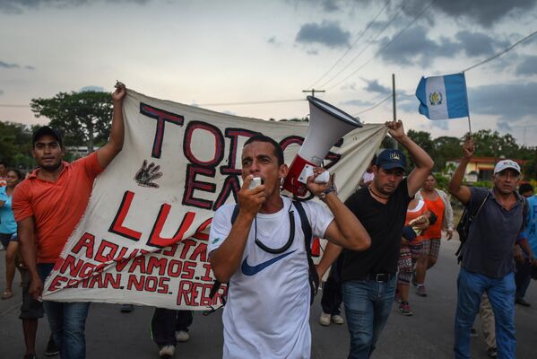 La caravana de migrantes centroamericanos que ha provocado la ira de Trump La caravana de migrantes centroamericanos que ha provocado la ira de Trump - Sputnik Mundo