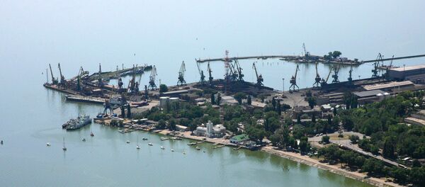 Un puerto en el mar de Azov - Sputnik Mundo