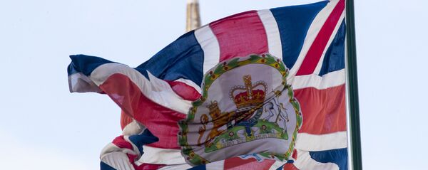 La bandera del Reino Unido en la embajada británica en Moscú - Sputnik Mundo