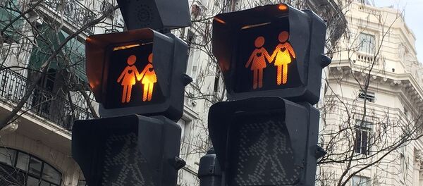 Un semáforo gay, imagen referencial - Sputnik Mundo