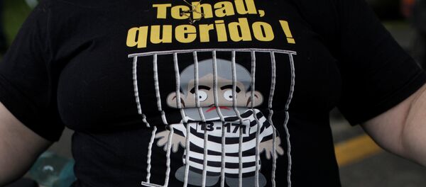 Un seguidor del expresidente de Brasil, Luiz Inácio Lula da Silva - Sputnik Mundo