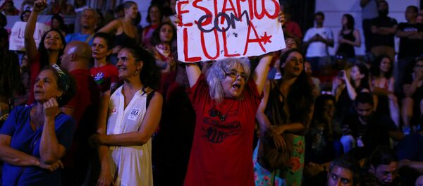 Los partidarios del expresidente de Brasil, Lula da Silva - Sputnik Mundo