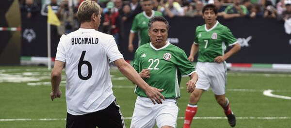 Manuel Negrete, futbolista mexicano - Sputnik Mundo