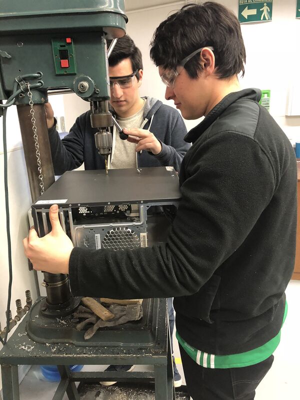 Los estudiantes del Centro de Enseñanza Técnica y Superior (CETYS)  - Sputnik Mundo