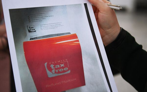 La instrucción para los extranjeros en el aeropuerto de Sochi, Rusia - Sputnik Mundo