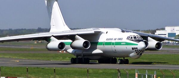 Un avión argelino IL-76 - Sputnik Mundo