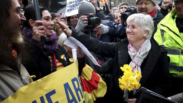 Clara Ponsatí, la exconsejera catalana Clara Ponsatí, la exconsejera catalana - Sputnik Mundo
