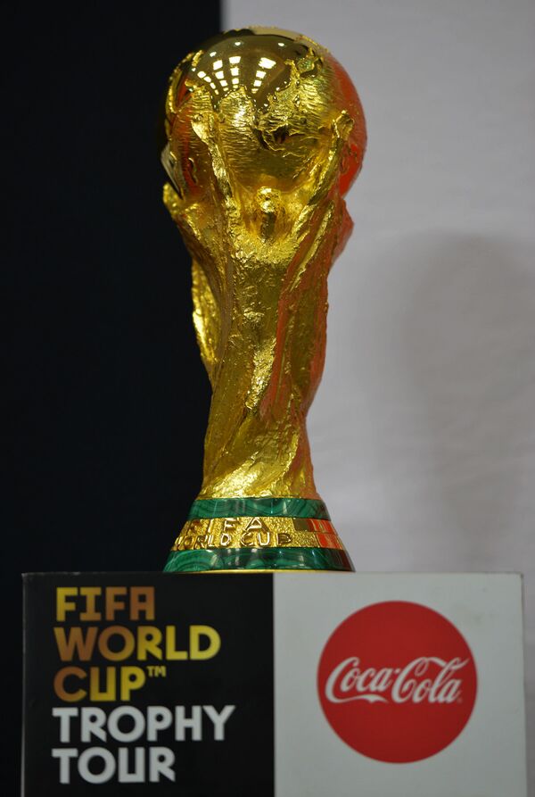 El trofeo original de la Copa Mundial de la FIFA 2018 - Sputnik Mundo