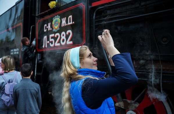 El Tren de la Victoria: Crimea celebra su liberación de los invasores nazis - Sputnik Mundo