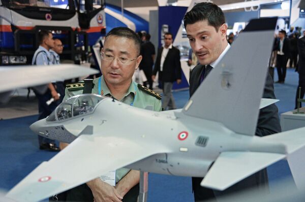 Armas de vanguardia en una de las exposiciones más grandes del mundo - Sputnik Mundo