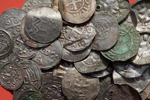 Se han encontrado todo tipo de monedas sajonas, otonianas y bizantinas. Se han encontrado todo tipo de monedas sajonas, otonianas y bizantinas. - Sputnik Mundo