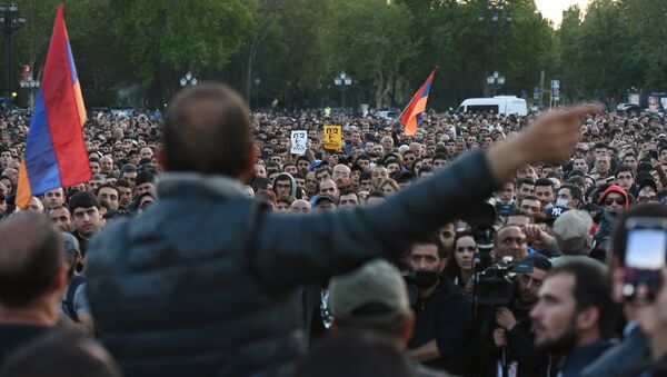 Protestas en Ereván, Armenia - Sputnik Mundo