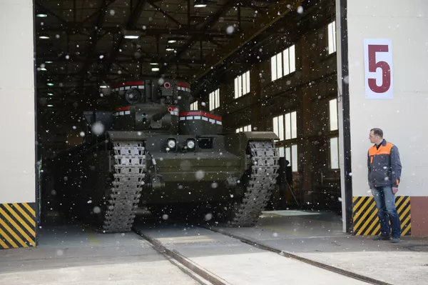 Los solemnes mamuts de Stalin, un legendario tanque soviético recreado en los Urales Los solemnes mamuts de Stalin, un legendario tanque soviético recreado en los Urales - Sputnik Mundo