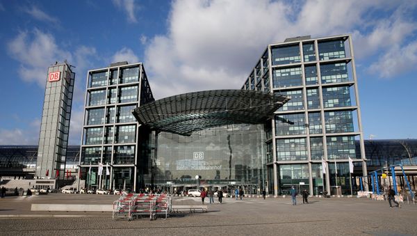 Hauptbahnhof, la estación central de Berlín Hauptbahnhof, la estación central de Berlín - Sputnik Mundo
