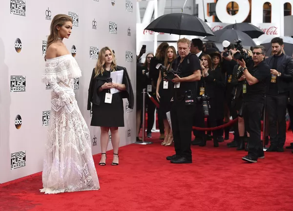 La bella modelo Gigi Hadid cumple años - Sputnik Mundo