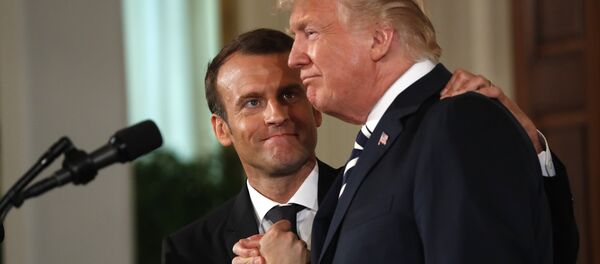 El presidente de Francia, Emmanuel Macron, y su homólogo estadounidense, Donald Trump El presidente de Francia, Emmanuel Macron, y su homólogo estadounidense, Donald Trump - Sputnik Mundo