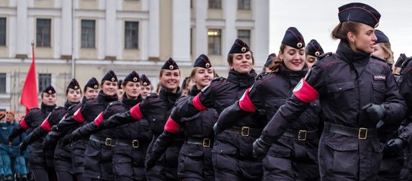 Primer ensayo del desfile del Día de la Victoria en San Petersburgo - Sputnik Mundo