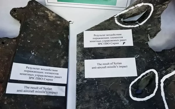 Fragmentos de misiles lanzados por EEUU y aliados contra Siria y derribados por la defensa antiaérea siria Fragmentos de misiles lanzados por EEUU y aliados contra Siria y derribados por la defensa antiaérea siria - Sputnik Mundo