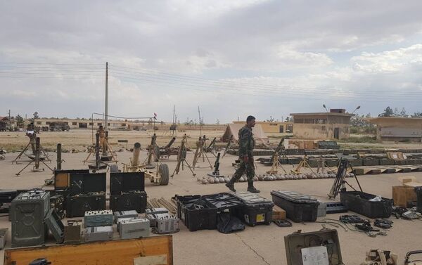 Las armas cedidas por los grupos armados en Al Qalamun Oriental en el marco del acuerdo de evacuación - Sputnik Mundo