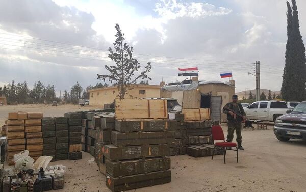 Las armas cedidas por los grupos armados en Al Qalamun Oriental en el marco del acuerdo de evacuación - Sputnik Mundo