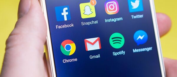 Los íconos de las aplicaciones de Google y Gmail - Sputnik Mundo