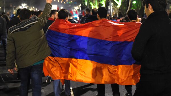 Bandera de Armenia - Sputnik Mundo