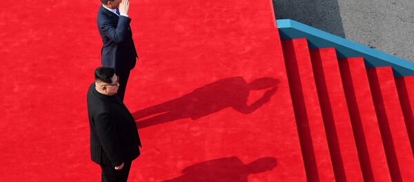 Reunión entre el líder de Corea del Norte, Kim Jong-un, y el presidente de Corea del Sur, Moon Jae-in - Sputnik Mundo