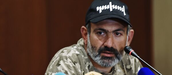 El diputado opositor Nikol Pashinián - Sputnik Mundo