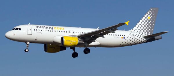 Un avión de la compañía española Vueling (archivo) - Sputnik Mundo