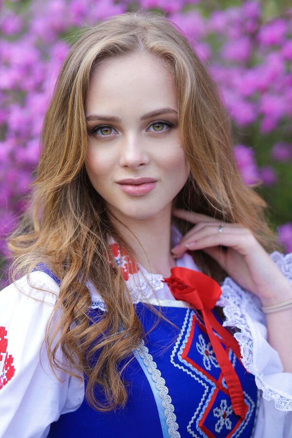 Reina Primavera, las estudiantes más hermosas de Bielorrusia - Sputnik Mundo