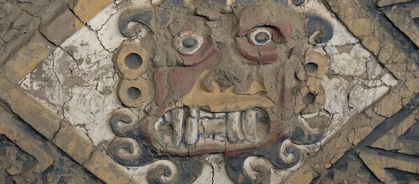 Un bajo relieve religioso de Trujillo, imagen referencial Un bajo relieve religioso de Trujillo, imagen referencial - Sputnik Mundo