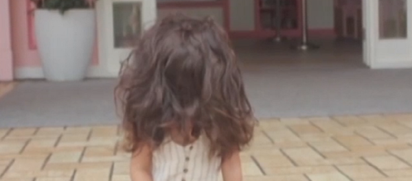 Esta 'mini Rapunzel' tiene una cabellera de otro mundo - Sputnik Mundo