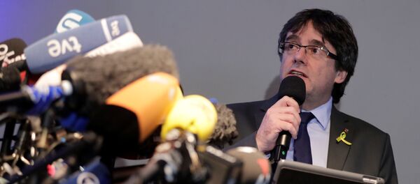 Carles Puigdemont, expresidente de Cataluña - Sputnik Mundo
