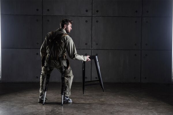 El exoesqueleto industrial ruso ExoChair - Sputnik Mundo