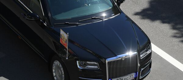 Автомобиль Aurus кортежа президента РФ - Sputnik Mundo