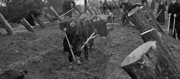 Sacrificio de juventud: cómo ayudó la retaguardia de la URSS a derrotar a los nazis Sacrificio de juventud: cómo ayudó la retaguardia de la URSS a derrotar a los nazis - Sputnik Mundo