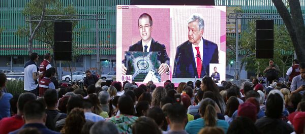 Ricardo Anaya y Andrés Manuel López Obrador, candidatos presidenciales mexicanos - Sputnik Mundo