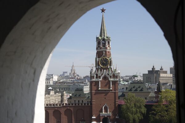 La torre Spasskaya del Kremlin de Moscú - Sputnik Mundo