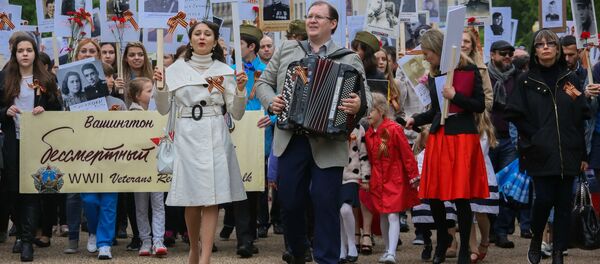 El Regimiento Inmortal reúne millones de personas alrededor del mundo - Sputnik Mundo
