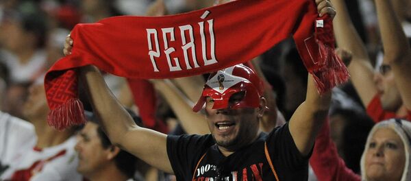 Los hinchas de Perú (archivo) - Sputnik Mundo