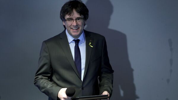 Carles Puigdemont, el expresidente de Cataluña - Sputnik Mundo