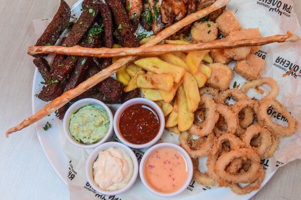 Uno de los platos del restaurante Tres ciervos - Sputnik Mundo