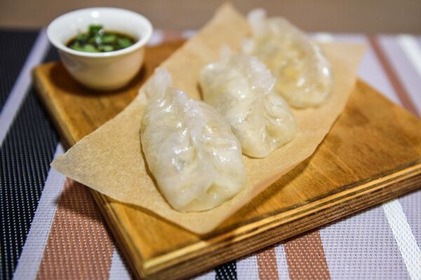 Pigodi en Cooksey house bar - Sputnik Mundo