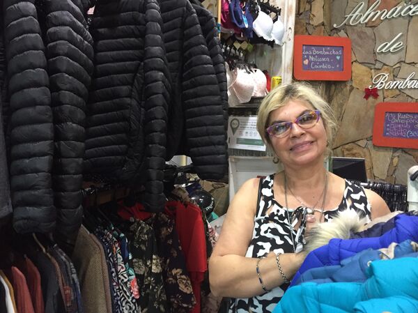 Marylin Pérez, dueña de un local de ropa femenina, Buenos Aires - Sputnik Mundo
