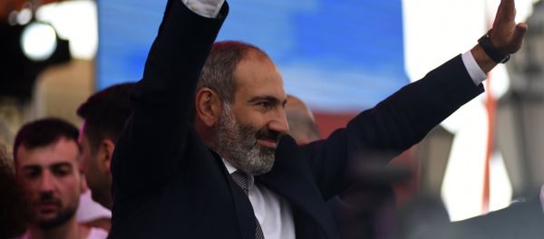 Nikol Pashinián, el nuevo primer ministro de Armenia Nikol Pashinián, el nuevo primer ministro de Armenia - Sputnik Mundo