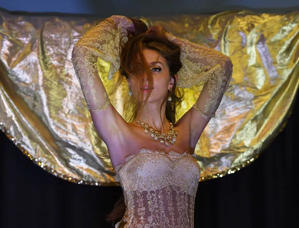 Gracia y plasticidad: así es la danza del vientre en distintos países del mundo Gracia y plasticidad: así es la danza del vientre en distintos países del mundo - Sputnik Mundo
